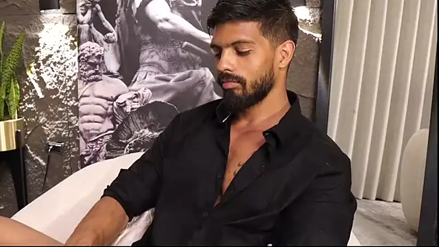 Živý XXX chat DannSaenz