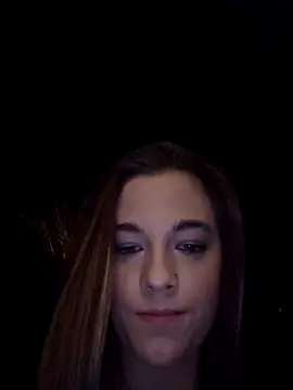 Luna_Lynn Live XXX-chat