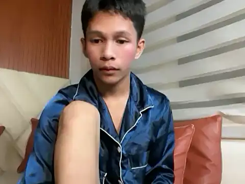 Živý XXX chat TheBoyAboveYou