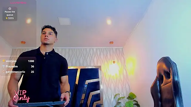 Živý XXX chat Noah_Clarkk