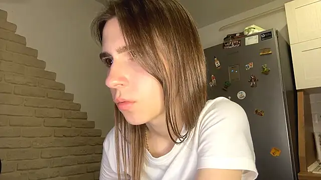 ElsieKuhlmann: διαδικτυακό σόου στην κάμερα