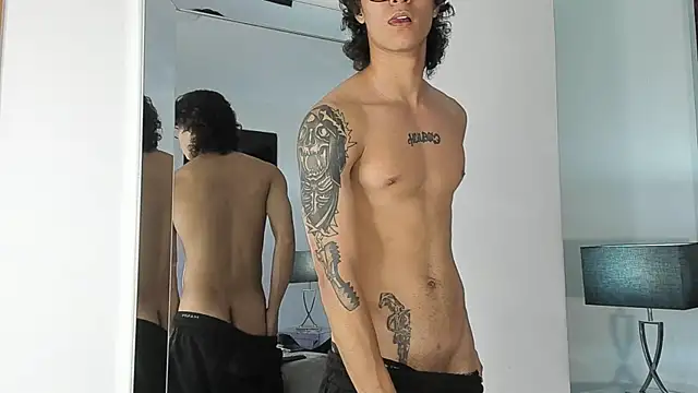 Živý XXX chat TonyBenedetti