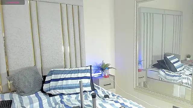 Manurousee Live XXX-chat