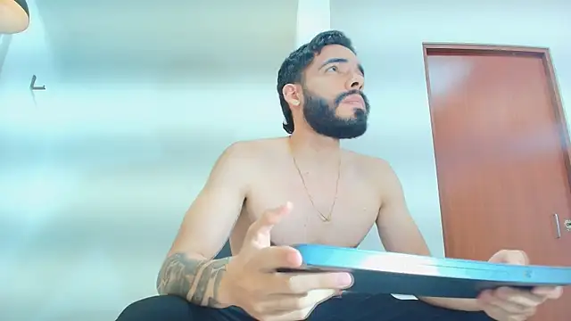 Živý XXX chat JEAN_LEWIS2