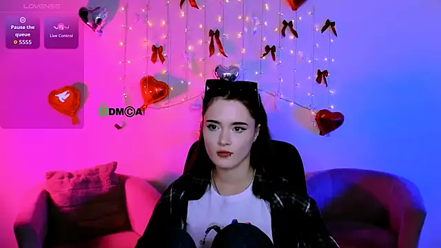 liana_kisses Adlı Modelin Canlı XXX Sohbeti