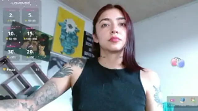 Chat XXX en directo de ZoeBakers_