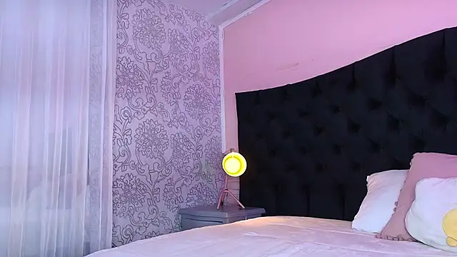 Chat +18 de Hada_Blue ao vivo