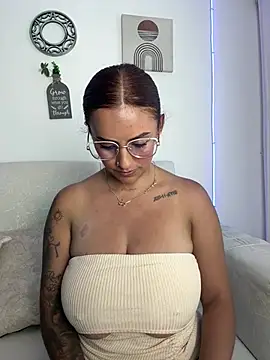 Seized_lust 即時 XXX 聊天