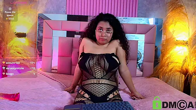 griselle_roussen Live XXX chat