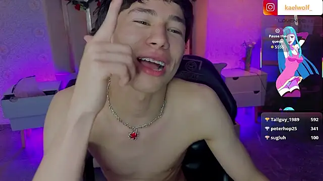 kaelwolf_tay Webcam Show