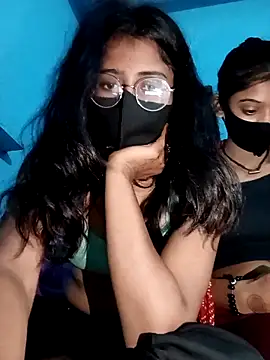 โชว์เว็บแคมของ Aaradhya-Rani