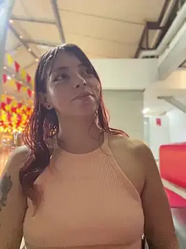 RojitasTeaseX_ Chat XXX in diretta