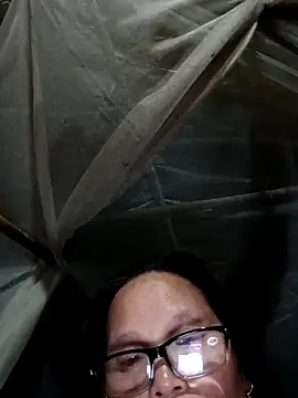 Tina6886 Show in webcam