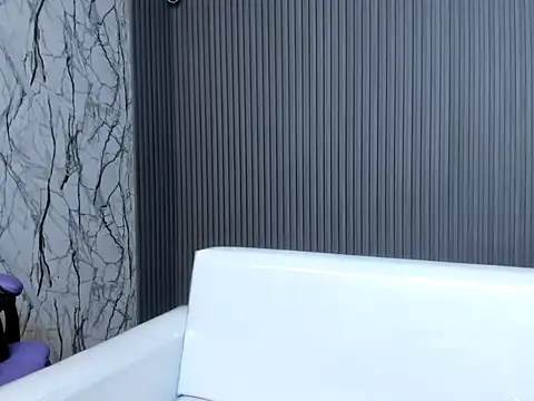 katteyes_20 Adlı Modelin Canlı XXX Sohbeti