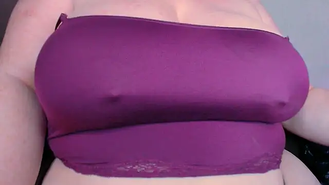 ZinaCorleone Show in webcam