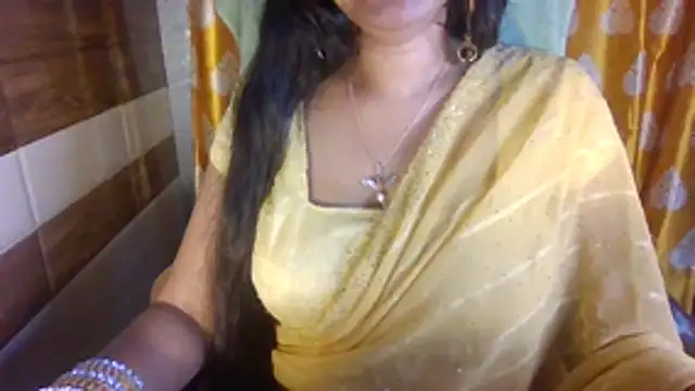 Yashika_Loves 即時 XXX 聊天