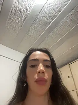 sisterhong Adlı Modelin Canlı XXX Sohbeti