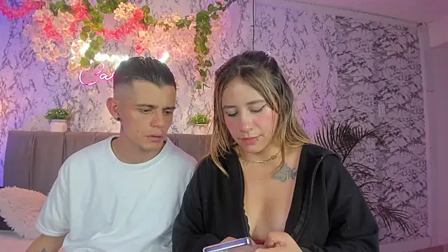 Bonny_and_carrotのライブXXXチャット