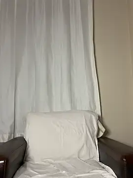 MinarossaのライブXXXチャット