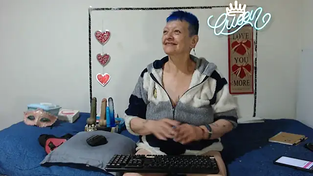 loquitaqueen011 라이브 XXX 채팅