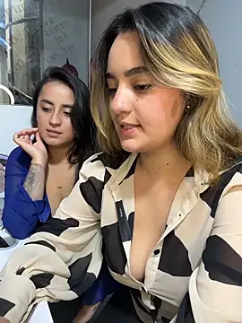 Antonella_Julieta 现场XXX聊天