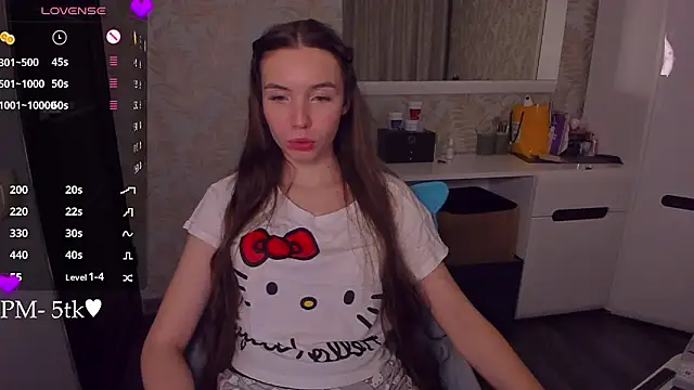 YonaBones' Live XXX Chat