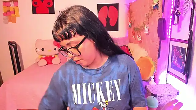 LillyCandy live XXX chat