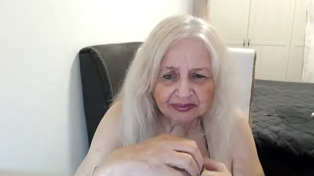 دردشة SusiLifeXXX الجنسية المباشرة