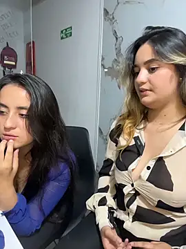 Czat XXX na żywo – Antonella_Julieta