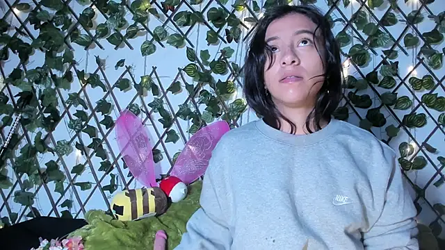 LittlePeach_'s Live XXX Chat