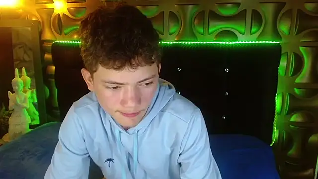 cruz_dante Chat XXX in diretta