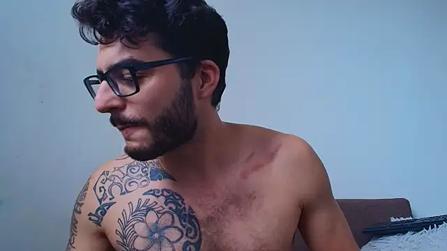 thomas_gun Adlı Modelin Canlı XXX Sohbeti