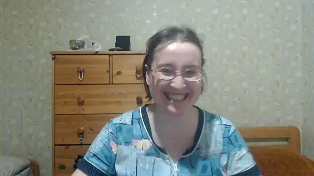 Smart_Rose Adlı Modelin Canlı XXX Sohbeti