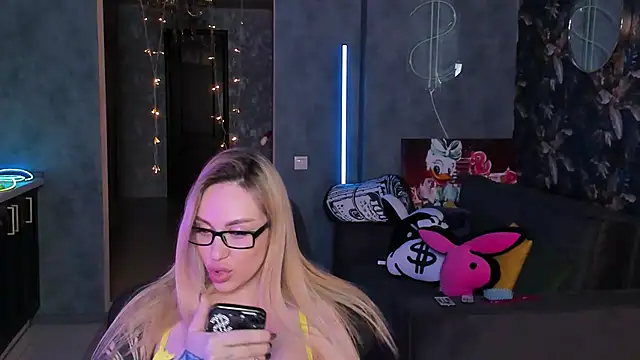 Blckmirrorr – Live XXX-chat