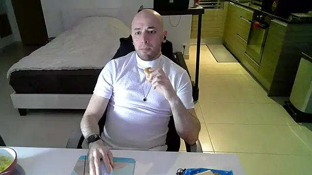 ALi_084のライブXXXチャット