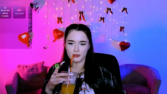 liana_kisses – Naživo XXX chat