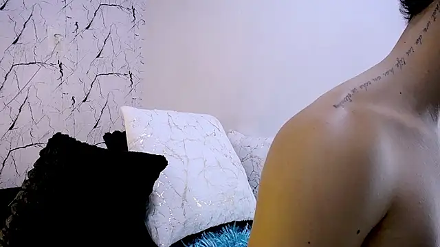 BabyAndy_'s Live XXX Chat