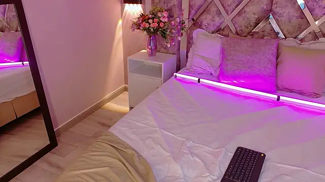 Chat +18 de JaneeDaviss ao vivo