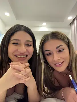 Онлайн чат XXX IsabellaEtthan