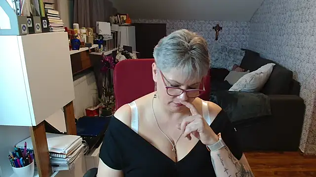 bigtits4you লাইভ XXX চ্যাট