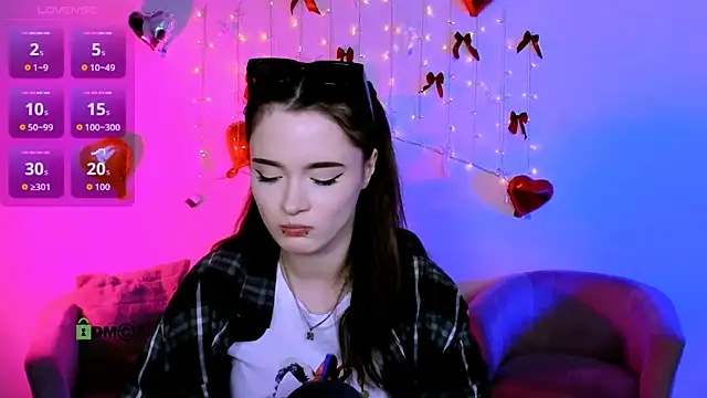 liana_kisses' Live XXX Chat