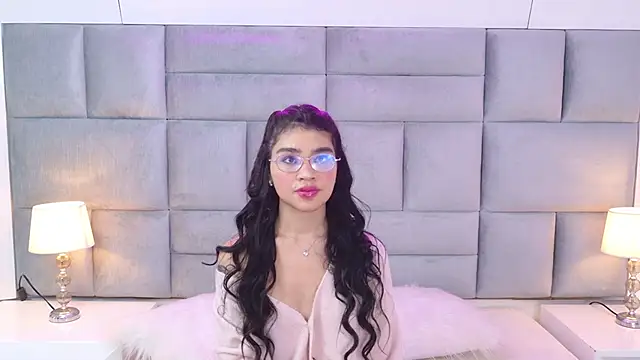 Živý XXX chat OliviaDiaz