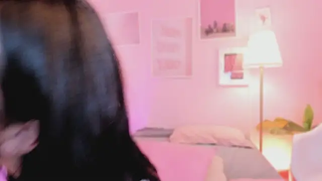 Czat XXX na żywo – Ivyy_sweet_