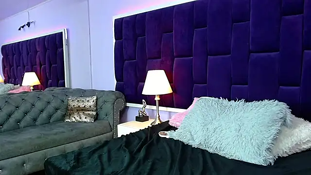 carooline_lovely's Webcam Show