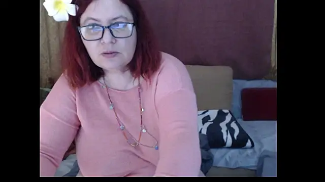 PlayfullMature live XXX chat