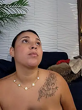 Chat +18 de LizzRouse ao vivo