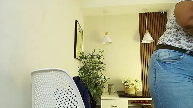 Astrid_Black: απευθείας συνομιλία ΧΧΧ