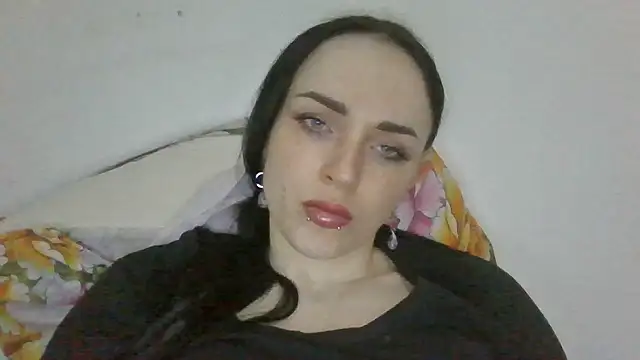 Czat XXX na żywo – Trinsy_Love