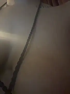 nickytheehawtie: απευθείας συνομιλία ΧΧΧ