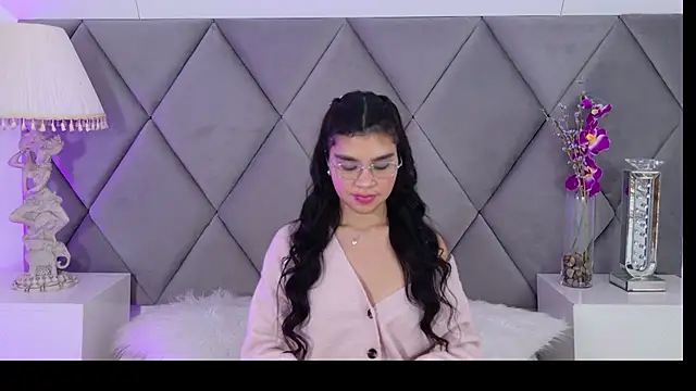 OliviaDiaz's Live XXX Chat